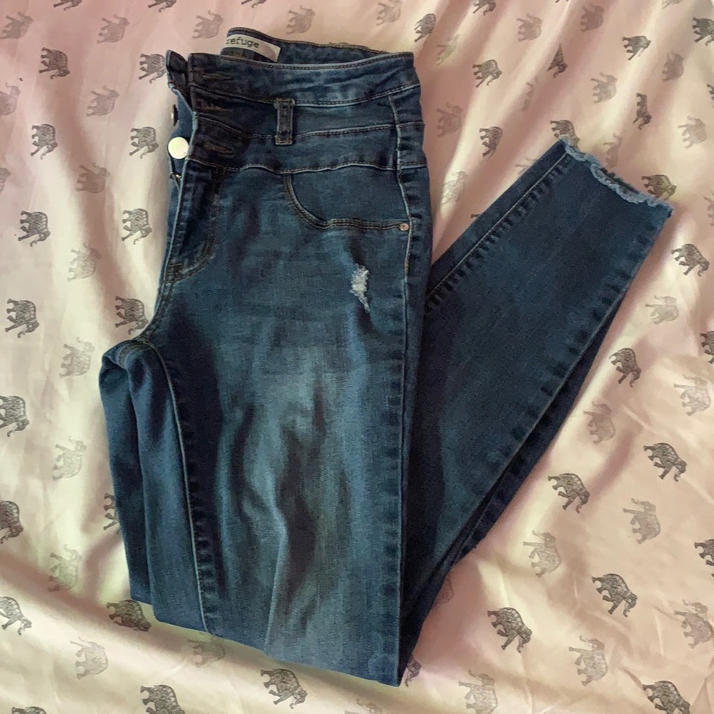 Ripped Refuge Jeans